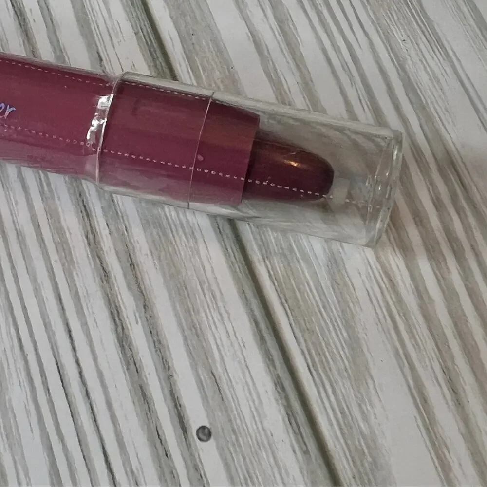 Sweet & Shimmer Beauty Makeup  Lip Crayon  New in Package